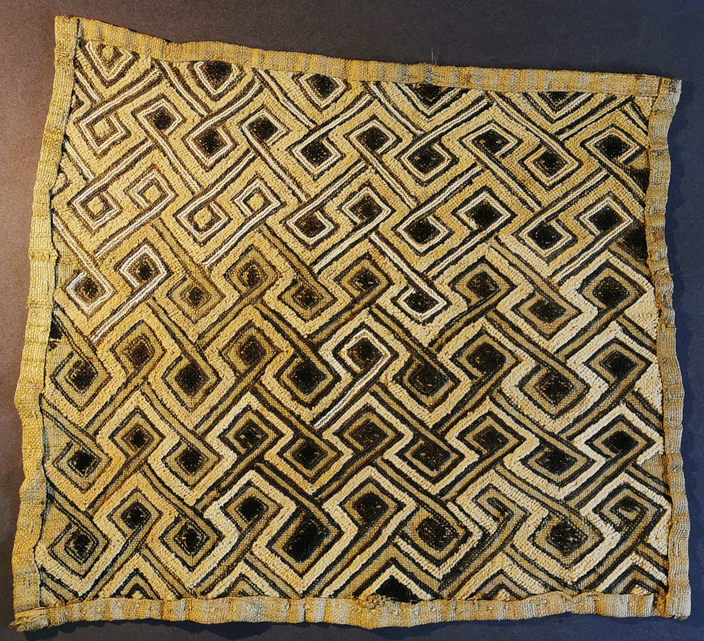 Bakuba Textilkunst (49x43)