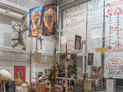 fire to freedom > < keine angst