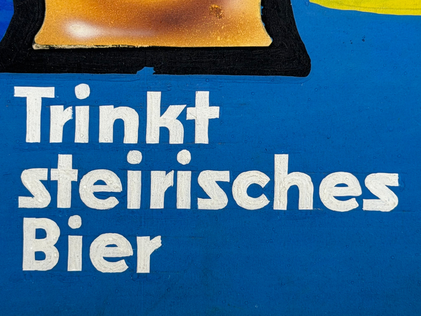 trinkt steirisches Bier