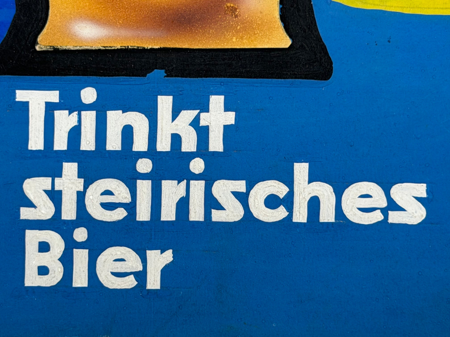 trinkt steirisches Bier